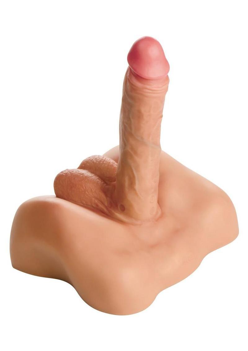 A Complete Guide on How to Use a Thrusting Dildo with Confidence