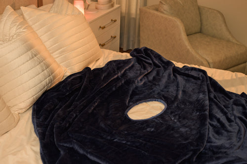 Load image 1 in gallery view. The Hunny Blanket™