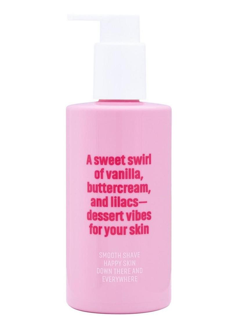 Coochy Shave Cream Frosted Cake - 8oz